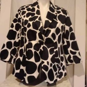 New-Moka Sport Black & White Animal Print, Cropped, 3/4 Sleeve Swing Jacket, Med